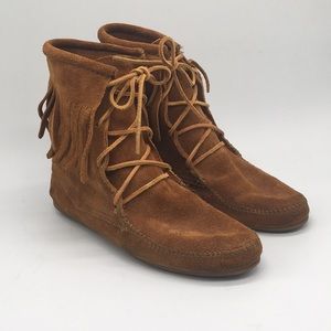 Minnetonka 7” Fringe Moccasins Brown